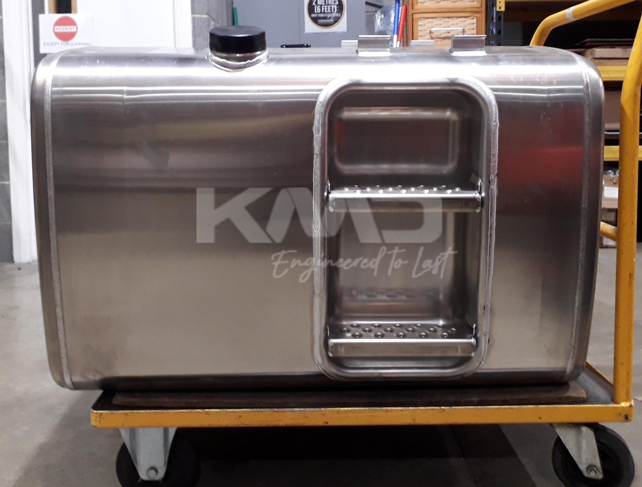 IVECO Aluminum Fuel Tank 700X700X1070 430L 5802048650