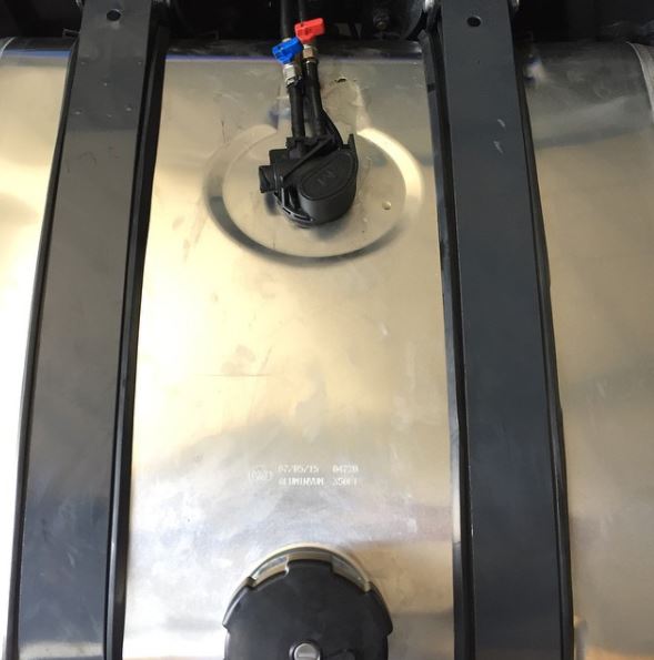 Truck fuel tank suction pipe